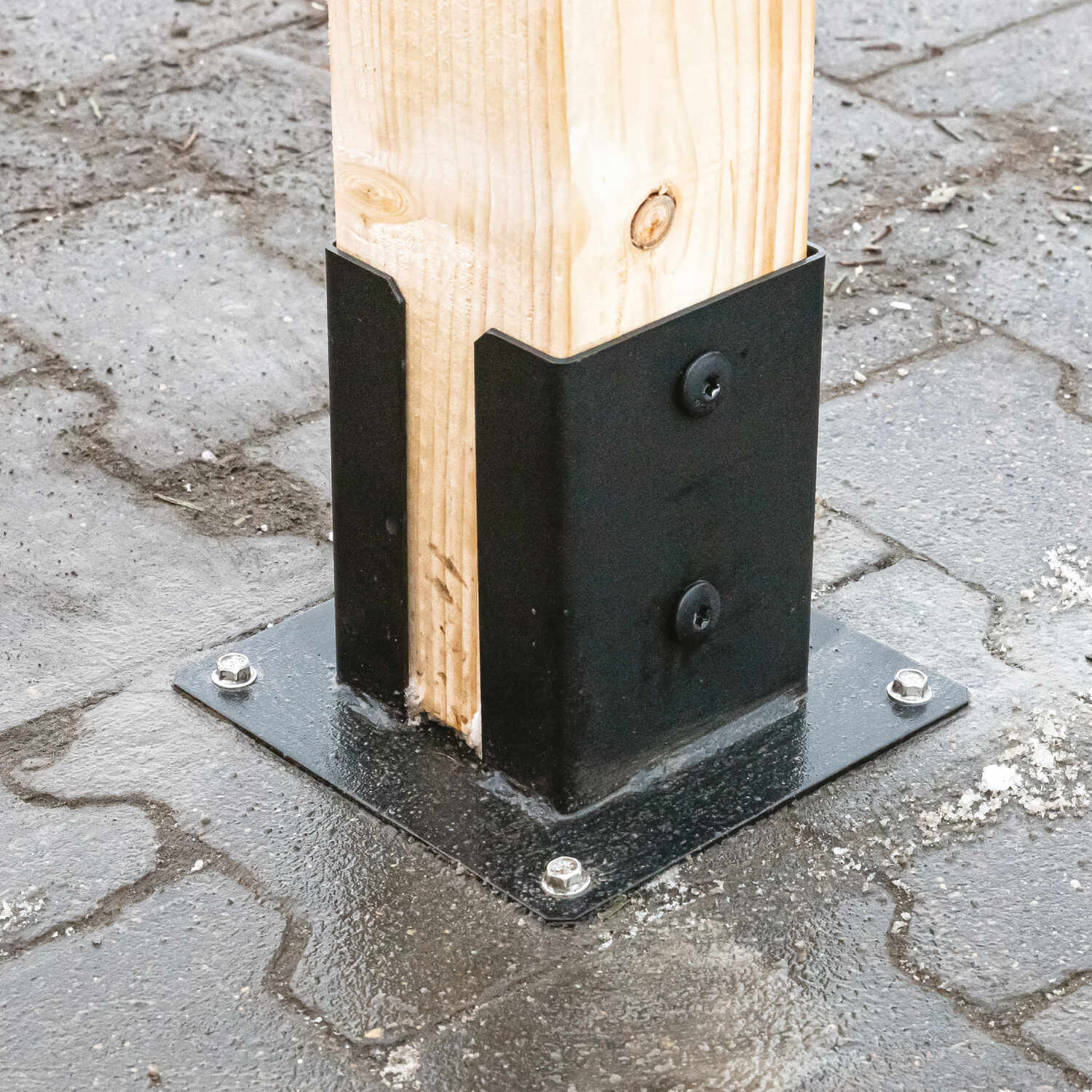 Pfostenträger zum aufdübeln Aufschraubhülse doppelt mit rechteckiger Grundplatte - PSPD | 120 mm | Schwarz Säulenfuß-Doppelschraubanker mit rechteckiger Basis PSPD, 120 mm, schwarz, 121x150x2,5 mm 3.