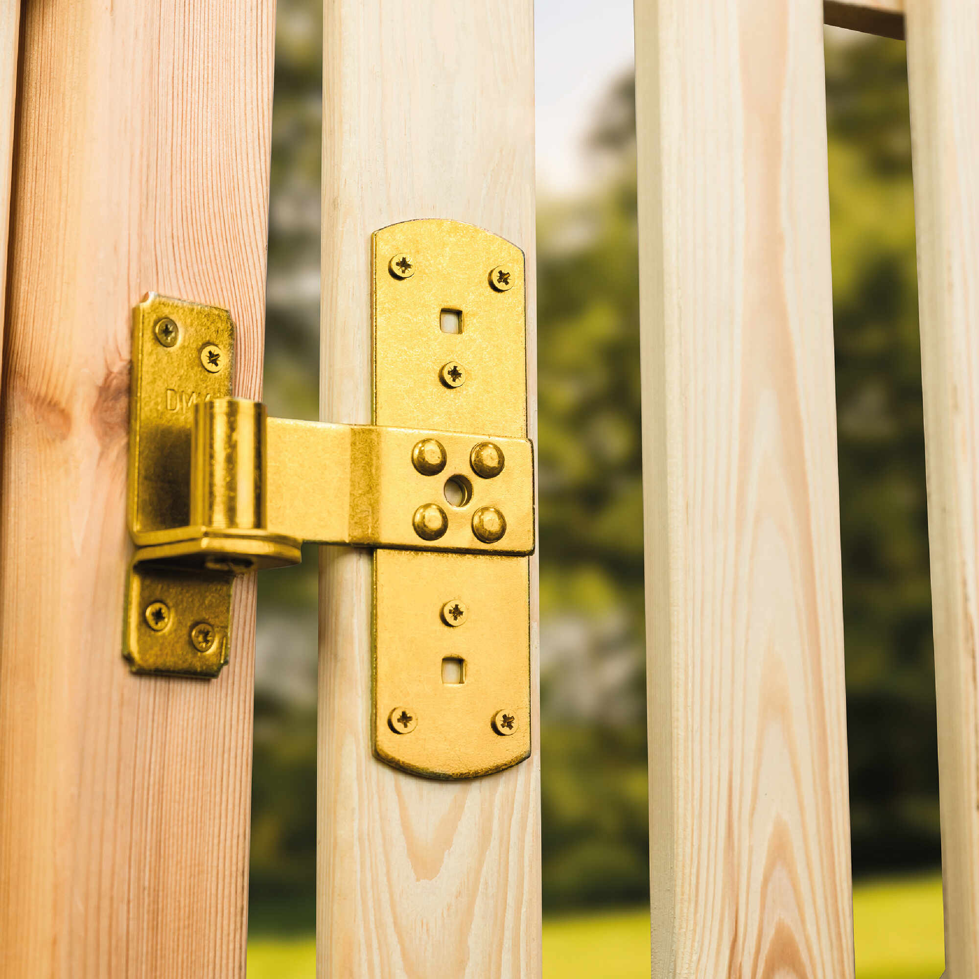 Rahmenband für Fensterläden - ZR | verzinkt | 110x165 mm | fi 13 mm Rahmenscharnier für ZR-Fensterläden, Gold, 110x165 mm, Durchmesser 13 mm, 165x110x3,0 mm, DC01-Baustahl, montagefertig.