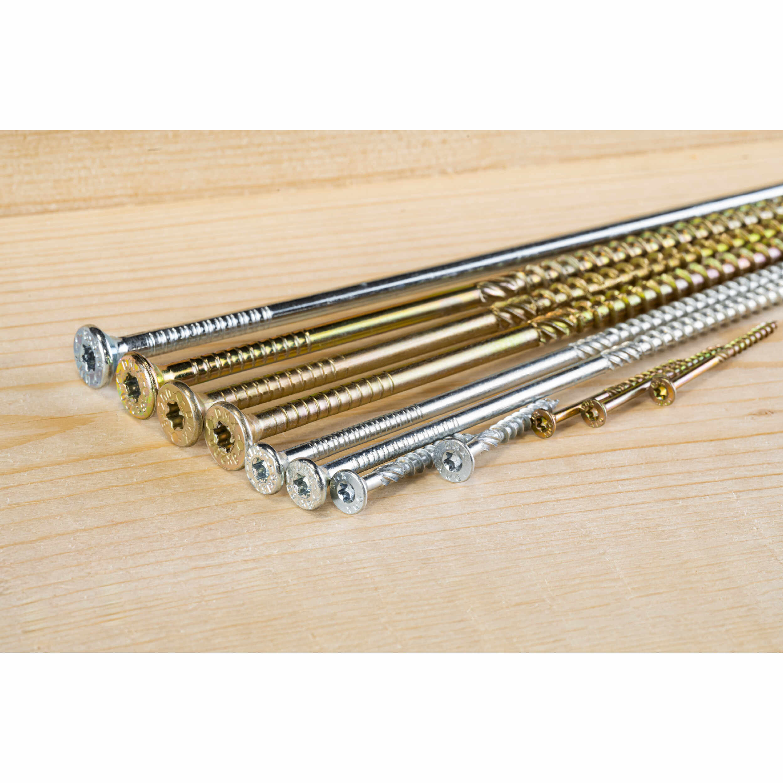 Holzschrauben Senkkopf TORX Teilgewinde - CS | 5 x 120 mm | gelb verzinkt | 100 Stk. TORX CS konische Zimmermannsschrauben fĂŒr Holz, 5x120 mm, gold, 100 Stk., 5x120 mm 2, im Zusammenbau.